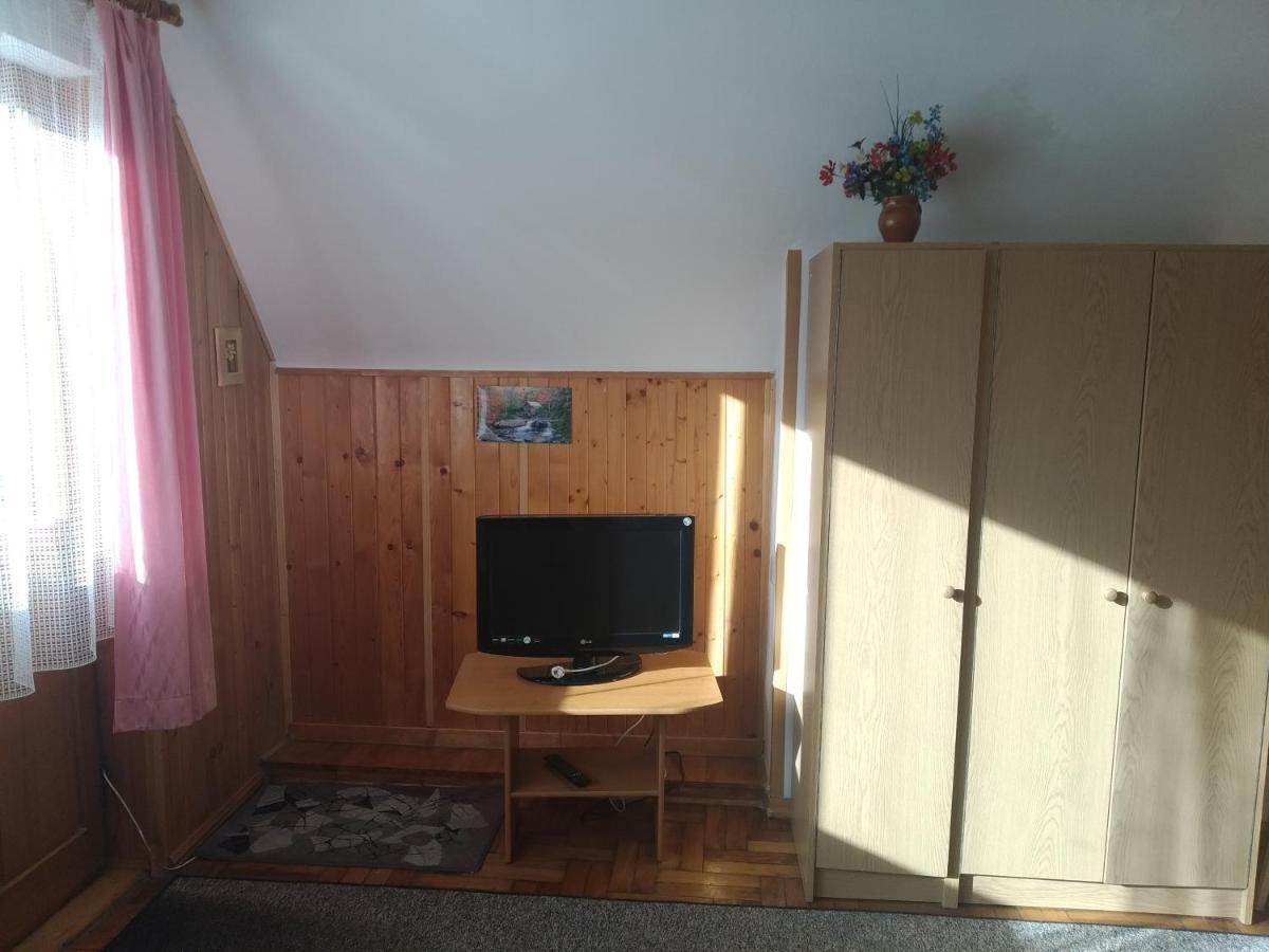 Triple Room Private External Bathroom